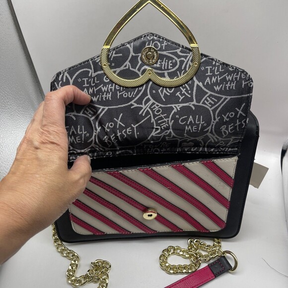 Betsey Johnson Pink Striped Heart Flap Crossbody Bag New - Picture 5 of 9